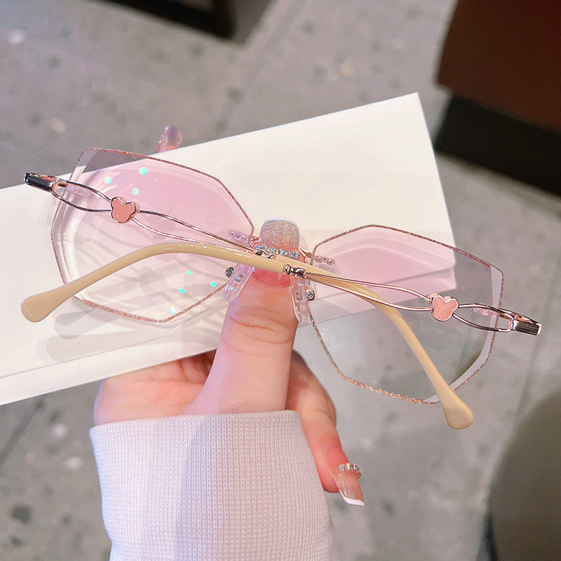 Model 682 Women Decorative Plain Glasses Big Lens With Heart Anti Blue Light Computer Custom Myopia Rimless Eyewear Mouse Pattern Frame