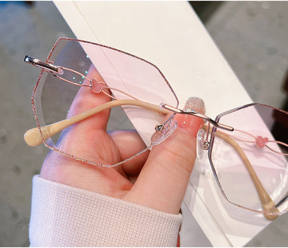 Model 682 Women Decorative Plain Glasses Big Lens With Heart Anti Blue Light Computer Custom Myopia Rimless Eyewear Mouse Pattern Frame